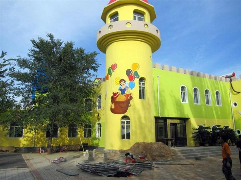 幼儿园墙体彩绘是幼儿园的一个附属行业