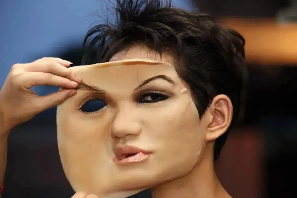 Facial information reselling industry chain